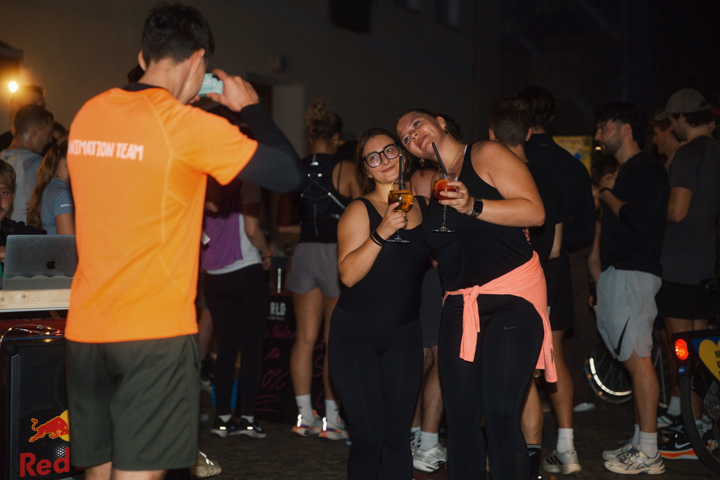 Berlin Night Run: Anstoßen am Abend